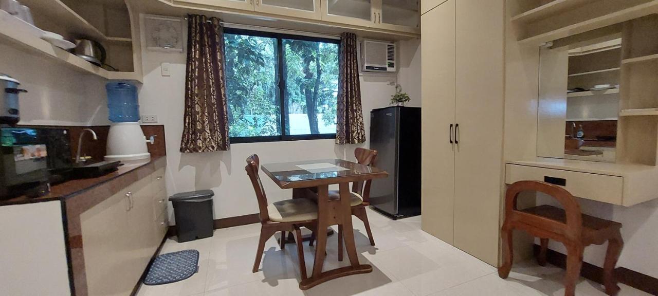 Le Chateau Residences Bacolod Kültér fotó