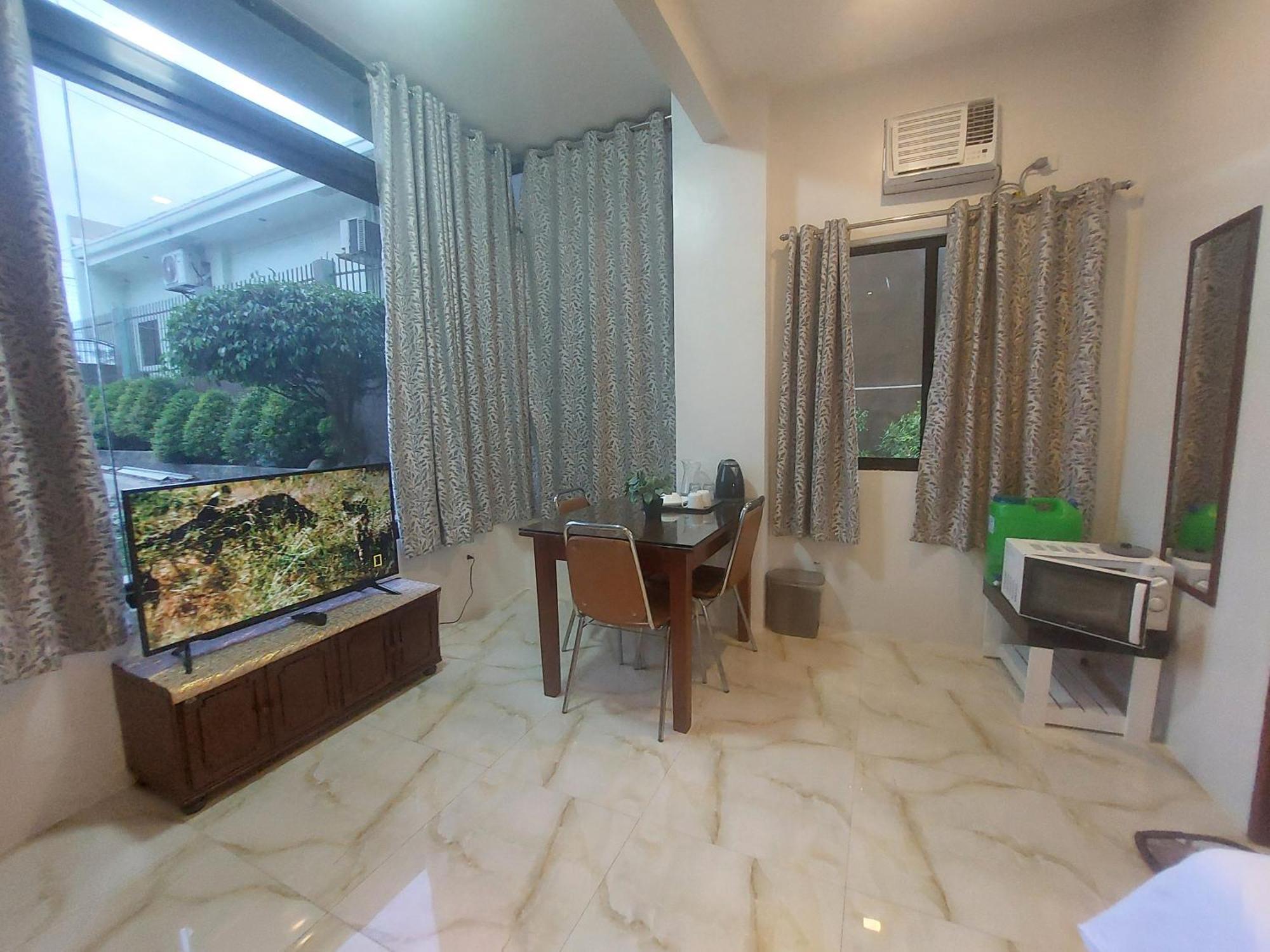 Le Chateau Residences Bacolod Kültér fotó